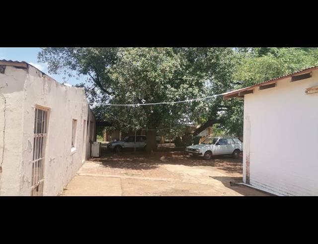 3 BEDROOM HOUSE FOR SALE IN PELZVALE AH